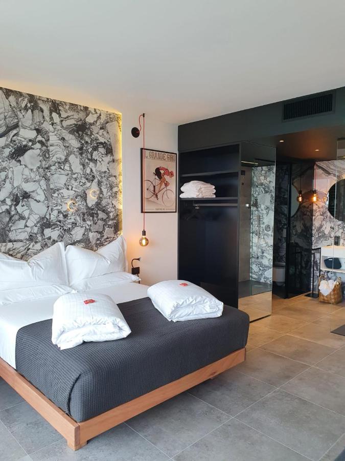 Visioni Lake View Boutique Rooms & Breakfast - Adults Friendly Riva del Garda Bagian luar foto
